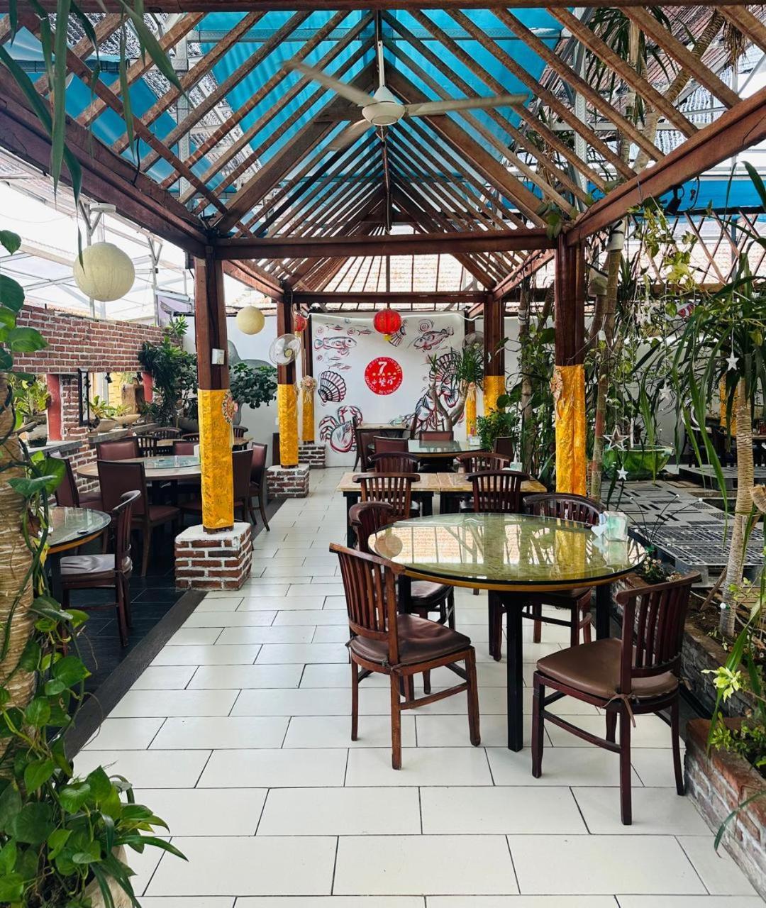 Homestay Lavender Star House *